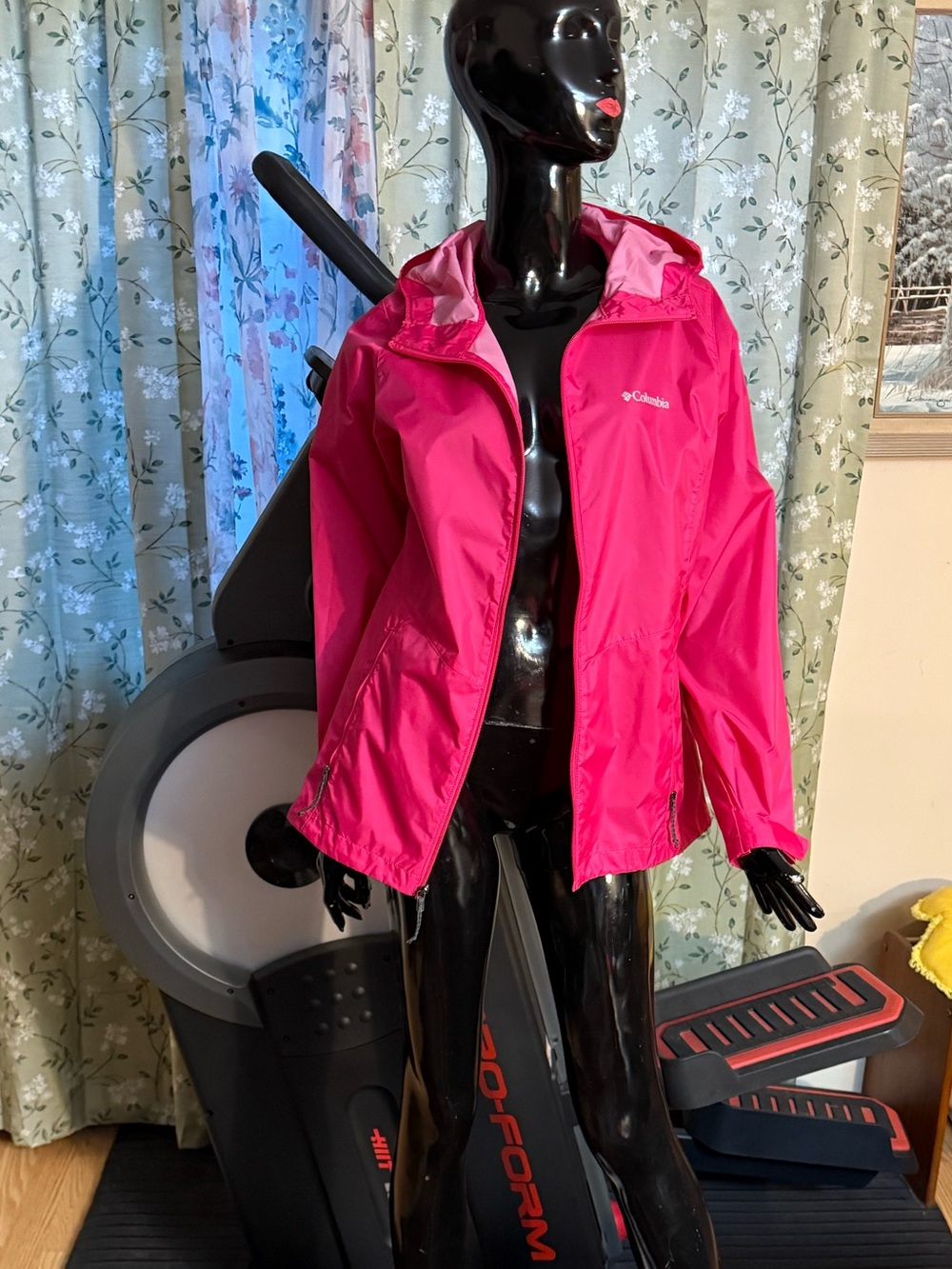 Columbia Women's Hot Pink Hooded Lightweight Shell Jacket